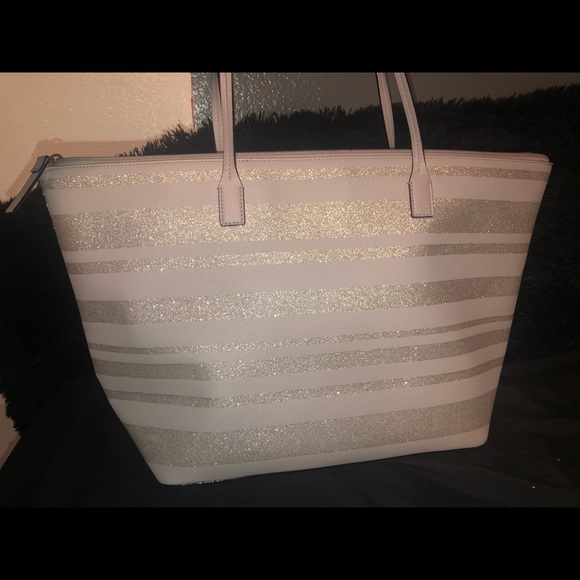 Barley used kate spade - Picture 2 of 3